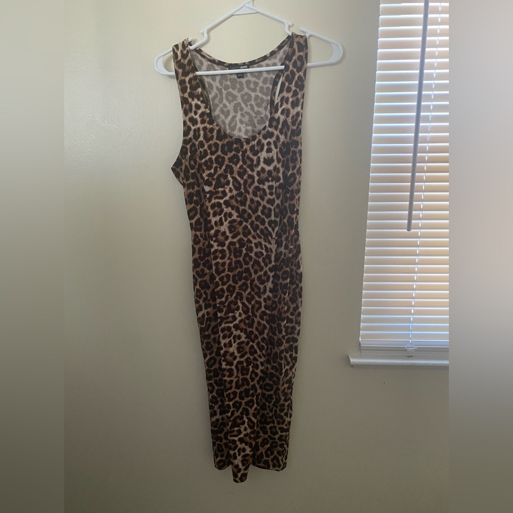 FASHION NOVA - LEOPARD PRINT DRESS